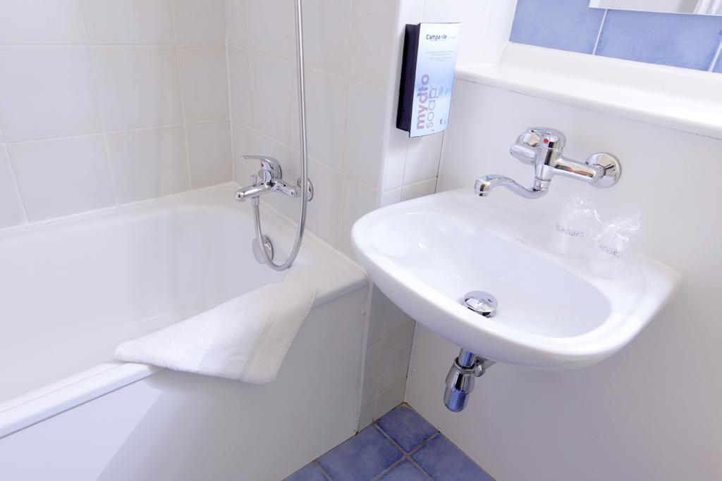 Campanile Grenoble Nord - Hotel 3*