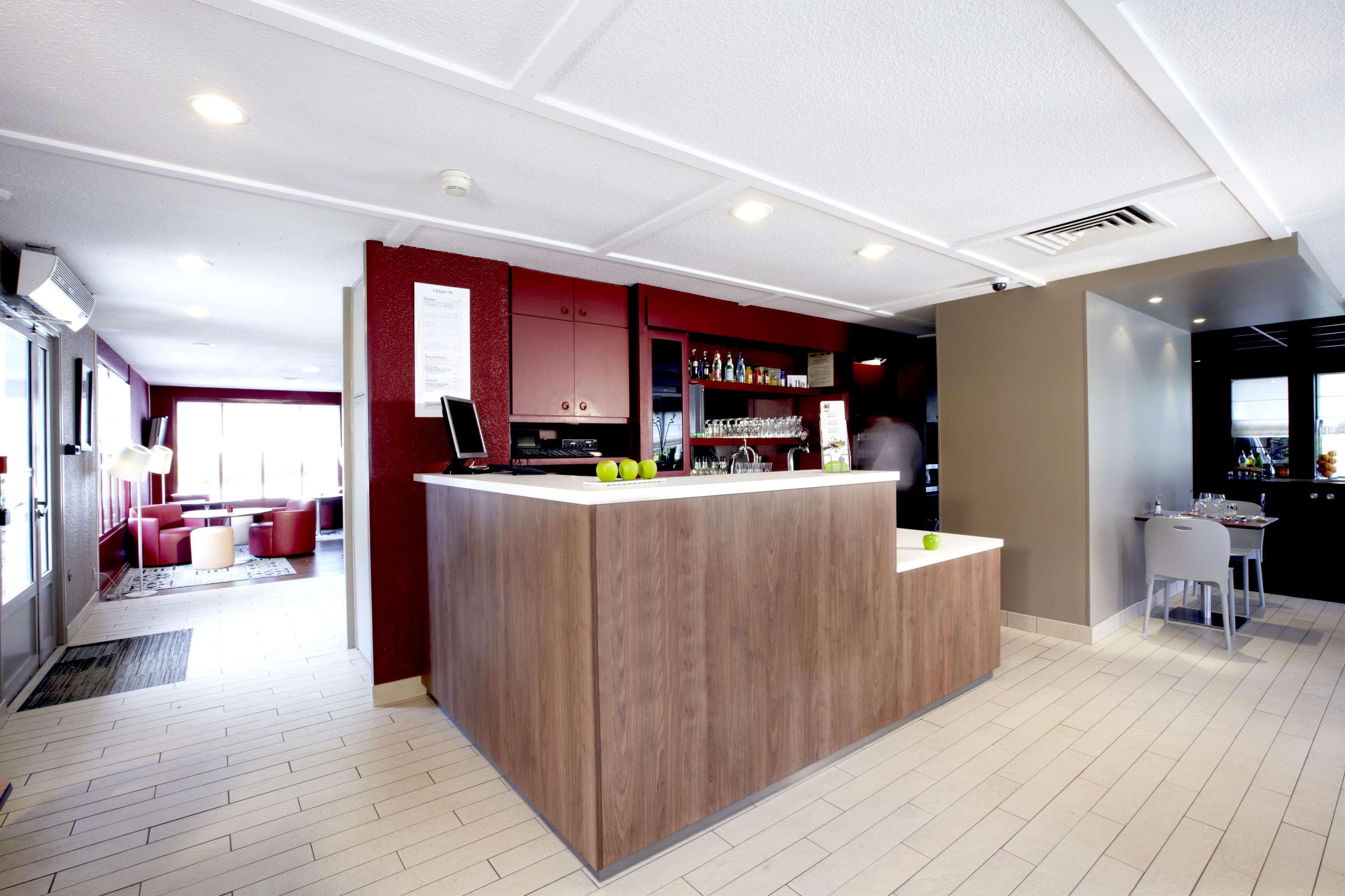 Campanile Grenoble Nord - Hotel